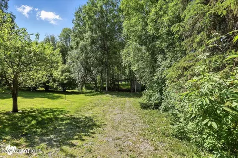 Exterior - 19360 Chugach Park Dr, Chugiak, AK 99567 photo 3 of 12