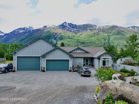3322 Bear Ridge Cir, Eagle River, AK 99577