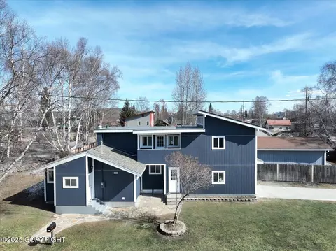 303 Badger St, Fairbanks, AK 99701