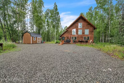 24923 W Schwagers Cir, Willow, AK 99688