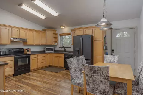 Kitchen - 2578 Kalispell Loop, North Pole, AK 99705 photo 4 of 5