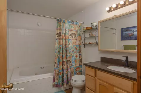 Bath - 2578 Kalispell Loop, North Pole, AK 99705 photo 1 of 2