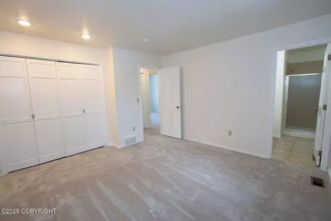 9636 Nulato Cir, Eagle River, AK 99577 photo 14