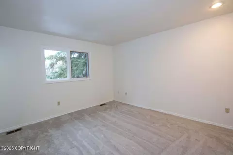9636 Nulato Cir, Eagle River, AK 99577 photo 13