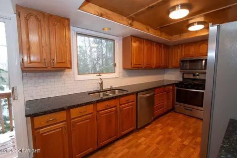 9636 Nulato Cir, Eagle River, AK 99577 photo 7
