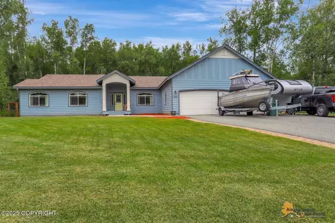7687 E Wolf Creek Rd, Wasilla, AK 99654