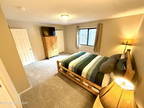 2808 Iris Dr, Anchorage, AK 99517 photo 19
