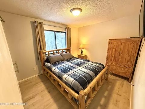2808 Iris Dr, Anchorage, AK 99517 photo 8