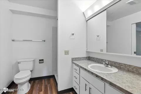 Bath - 1210 E 16th Ave # 4, Anchorage, AK 99501 photo 1 of 5