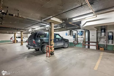 Exterior - 1210 E 16th Ave # 4, Anchorage, AK 99501 photo 8 of 10