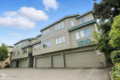 Exterior - 1210 E 16th Ave # 4, Anchorage, AK 99501 photo 2 of 10