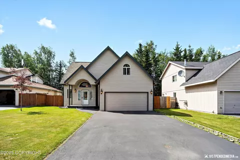 2330 Heatherbrook Cir, Anchorage, AK 99504