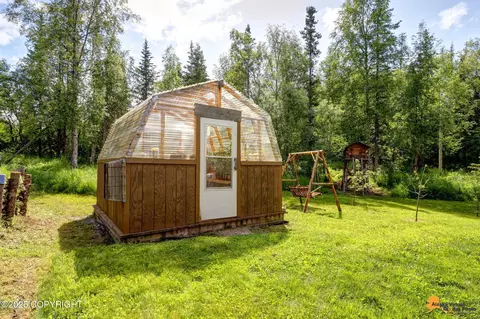 12861 W Willow Fishhook Rd, Willow, AK 99688 photo 16