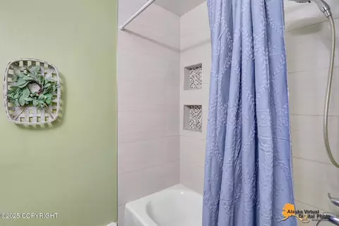 Bath - 3306 E 19th Ct, Anchorage, AK 99508 photo 2 of 2