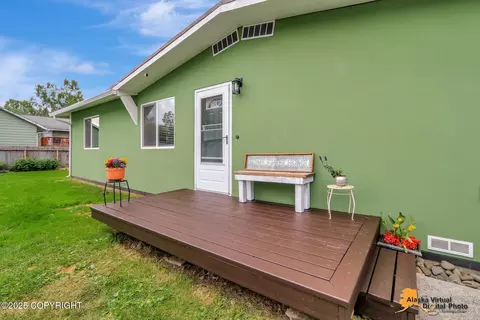 3306 E 19th Ct, Anchorage, AK 99508