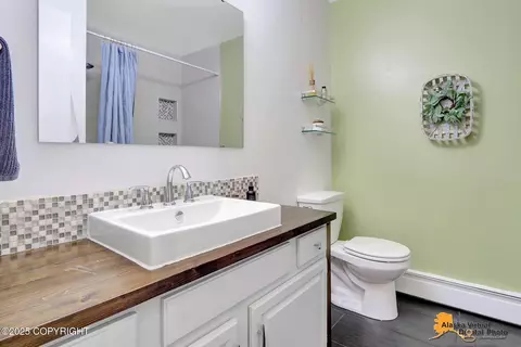Bath - 3306 E 19th Ct, Anchorage, AK 99508 photo 1 of 2
