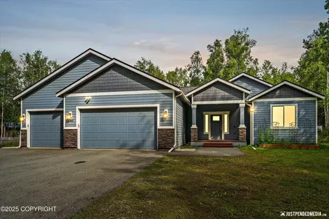 1380 S Countrywood Dr, Wasilla, AK 99623