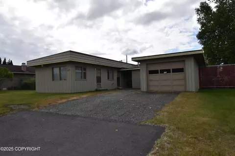 3919 Merrill Dr, Anchorage, AK 99517
