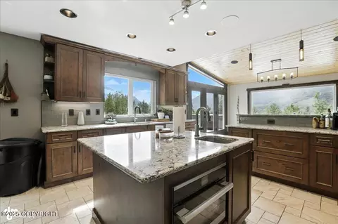 Kitchen - 27628 Paramount Dr, Eagle River, AK 99577 photo 5 of 7