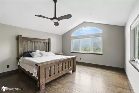 Bedroom - 27628 Paramount Dr, Eagle River, AK 99577 photo 2 of 7