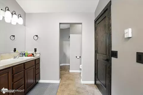 Entry Way - 27628 Paramount Dr, Eagle River, AK 99577 photo 3 of 7