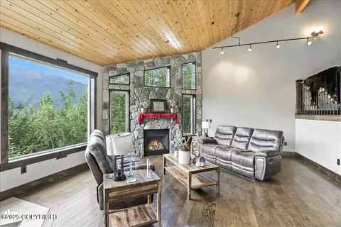 Living - 27628 Paramount Dr, Eagle River, AK 99577 photo 2 of 5