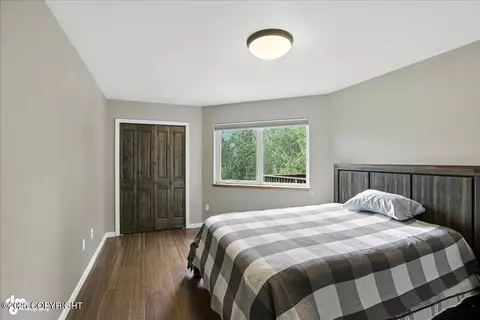 Bedroom - 27628 Paramount Dr, Eagle River, AK 99577 photo 6 of 7