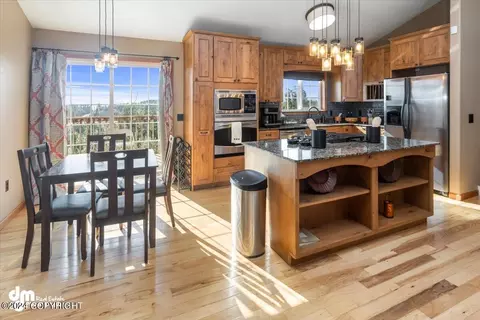 7908 W Mustafa Cir, Wasilla, AK 99623