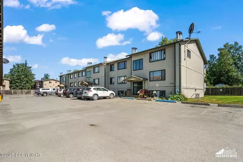 221 Mccarrey St # 6, Anchorage, AK 99508
