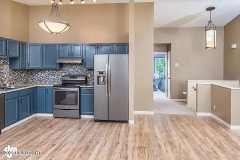 Kitchen - 18644 Eaglewood Loop, Eagle River, AK 99577 photo 1 of 3
