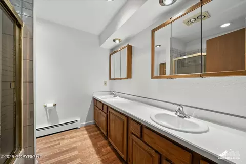 Bath - 1521 Cache Dr, Anchorage, AK 99507 photo 1 of 4