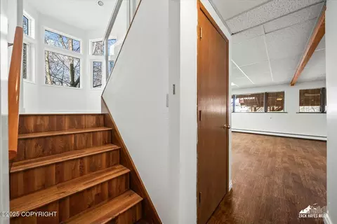 Entry Way - 1521 Cache Dr, Anchorage, AK 99507 photo 3 of 4