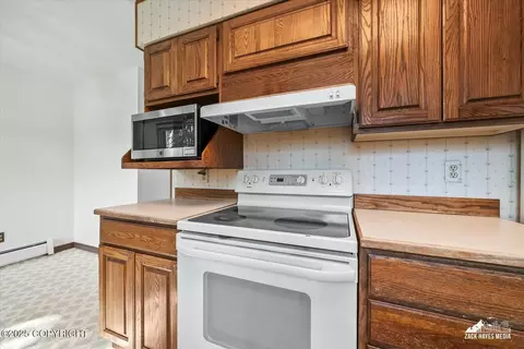 Kitchen - 1521 Cache Dr, Anchorage, AK 99507 photo 1 of 6