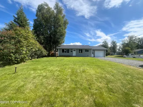 150 S Leibrock St, Soldotna, AK 99669