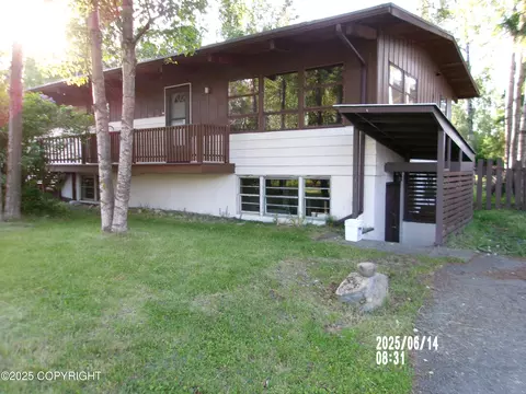5731 College Dr, Anchorage, AK 99504