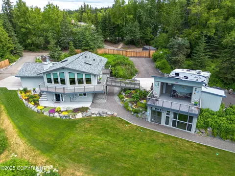 13250 Ridgewood Cir, Anchorage, AK 99516