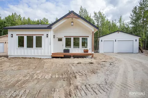 11740 E Cullison Cir, Palmer, AK 99645