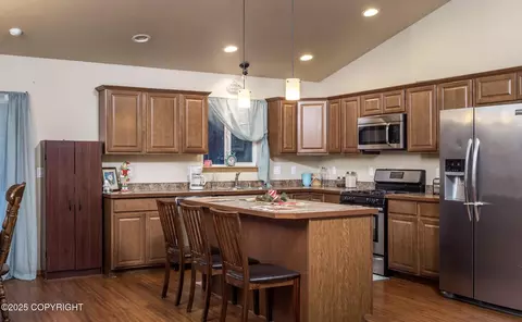 4113 N Dartmoor St, Wasilla, AK 99654