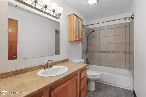 Bath - 3634 E 16th Ave, Anchorage, AK 99508 photo 1 of 2