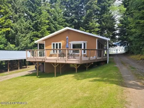 385 S 3rd Ave, Haines, AK 99827