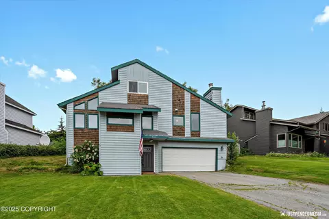 4661 Hunter Dr, Anchorage, AK 99502