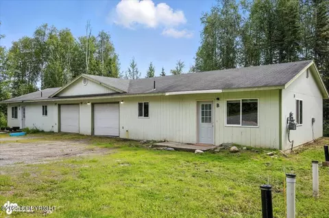 6710 W Joes Dr, Wasilla, AK 99623