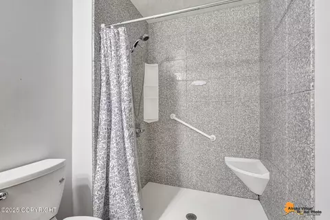 Bath - 18047 Sanctuary Dr, Eagle River, AK 99577 photo 2 of 4