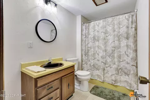 Bath - 18047 Sanctuary Dr, Eagle River, AK 99577 photo 4 of 4