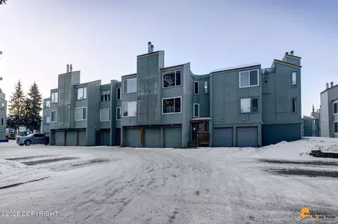609 Copperbush Ct, Anchorage, AK 99518