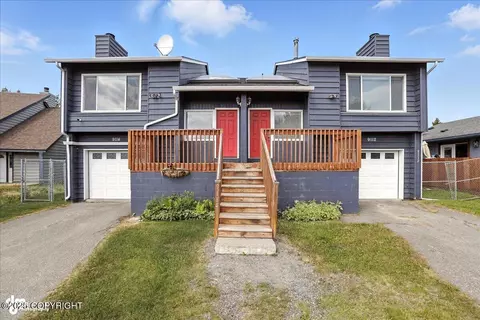 9112 Lakehurst Dr, Anchorage, AK 99502