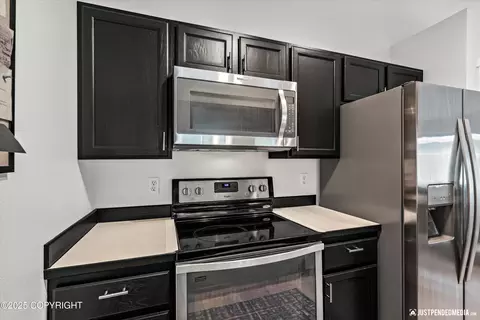 Kitchen - 9755 Newhaven Loop, Anchorage, AK 99507 photo 4 of 5