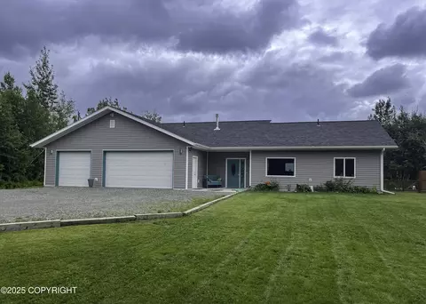 10161 E Puffin Dr, Palmer, AK 99645