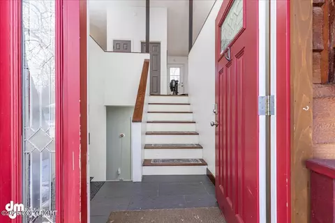 Entry Way - 400 Cherry St, Anchorage, AK 99504 photo 1 of 2