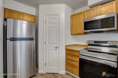 Kitchen - 6314 Whispering Loop # 30A, Anchorage, AK 99504 photo 3 of 4